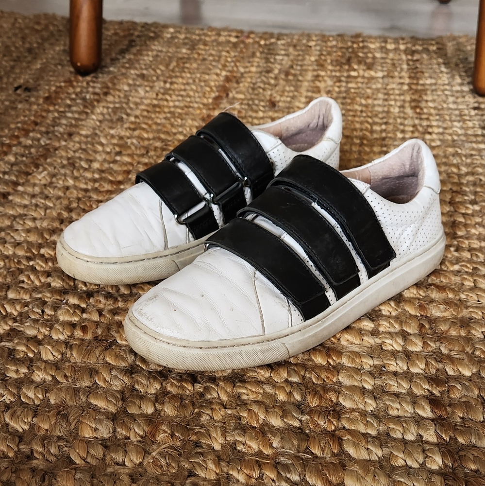 Vince Camuto Leather Sneakers